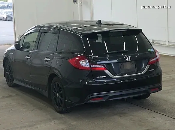 Honda Jade FR4 2016 — пример продажи на аукционе Японии