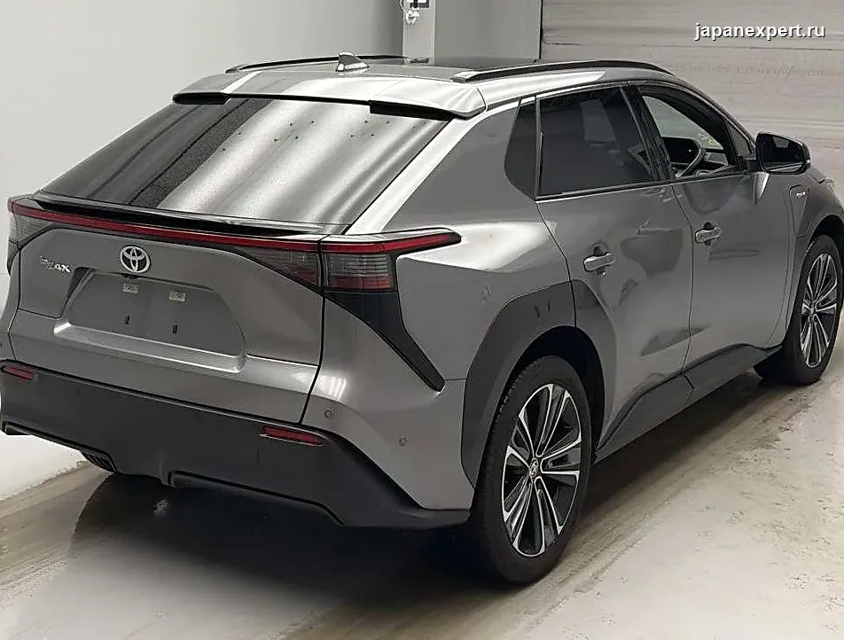 Toyota Bz4X XEAM10 2023 — пример продажи на аукционе Японии