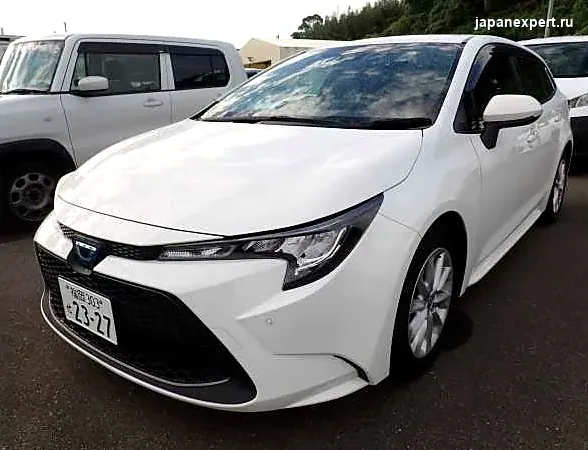 Toyota Corolla Touring Wagon ZWE211W 2021 — пример продажи на аукционе Японии
