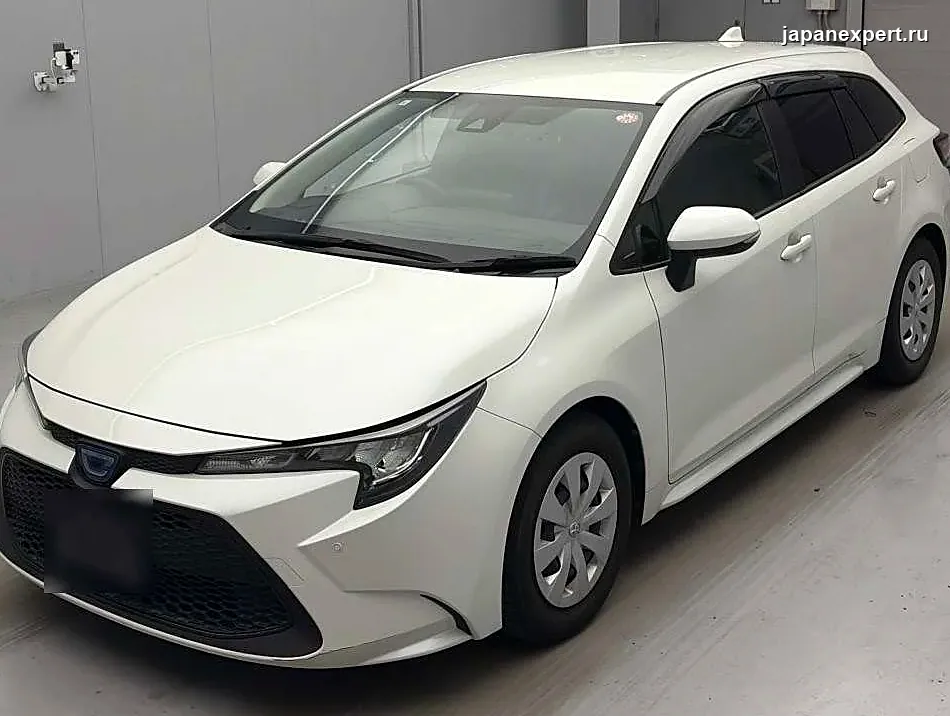 Toyota Corolla Touring Wagon ZWE211W 2021 — пример продажи на аукционе Японии