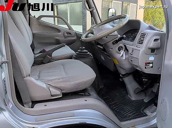 Toyota Dyna KDY281 2011 — пример продажи на аукционе Японии