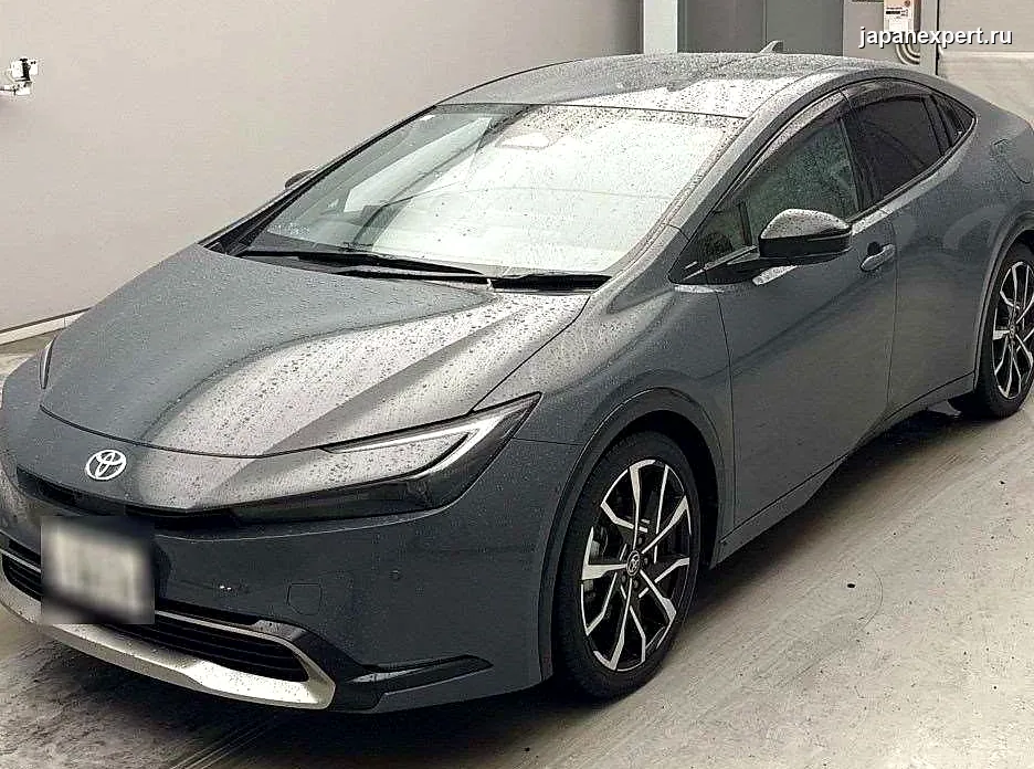 Toyota Prius PHV MXWH61 2024 — пример продажи на аукционе Японии