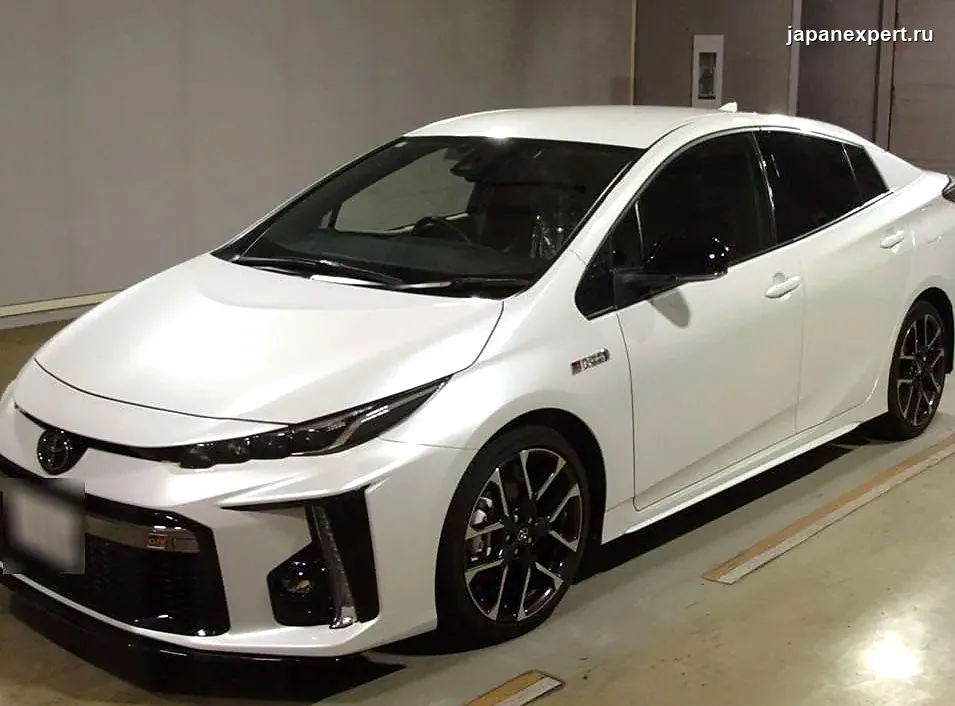 Toyota Prius PHV ZVW52 2022 — пример продажи на аукционе Японии