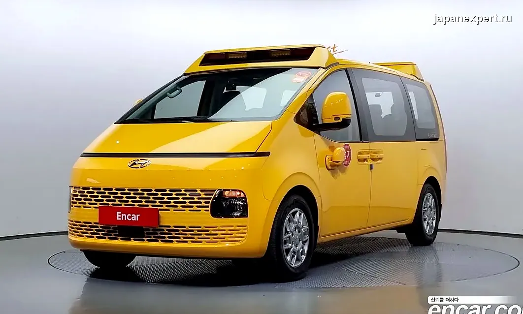 Hyundai Staria 2023 из Южной Кореи — пример предложения