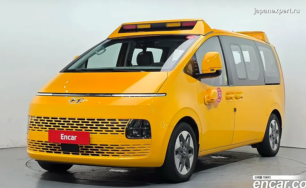 Hyundai Staria 2023 из Южной Кореи — пример предложения