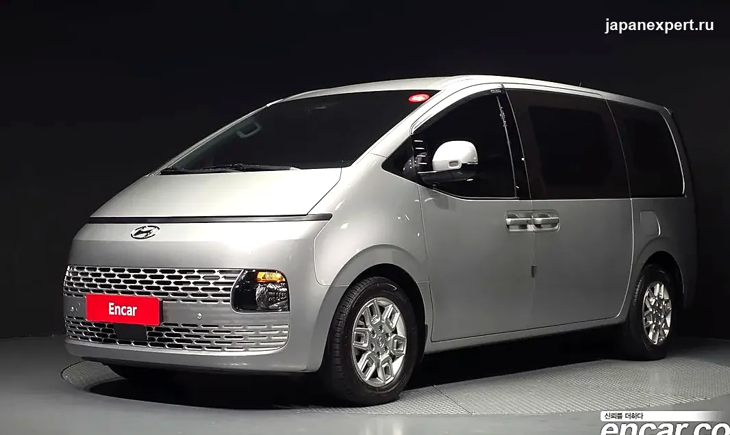 Hyundai Staria 2023 из Южной Кореи — пример предложения
