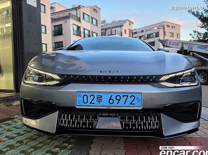 Kia EV6 GT 4WD с аукциона в Корее